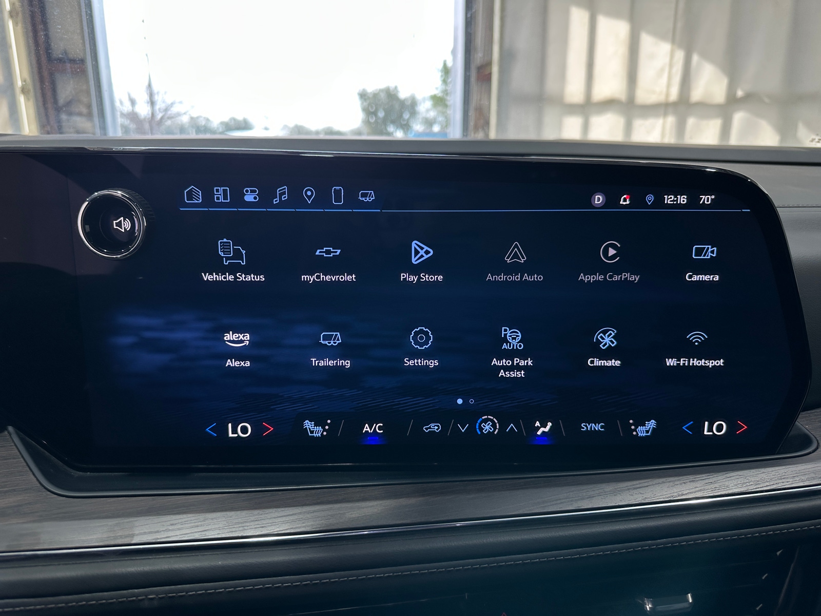 Thumbnail: 2025 Chevrolet Tahoe - 3