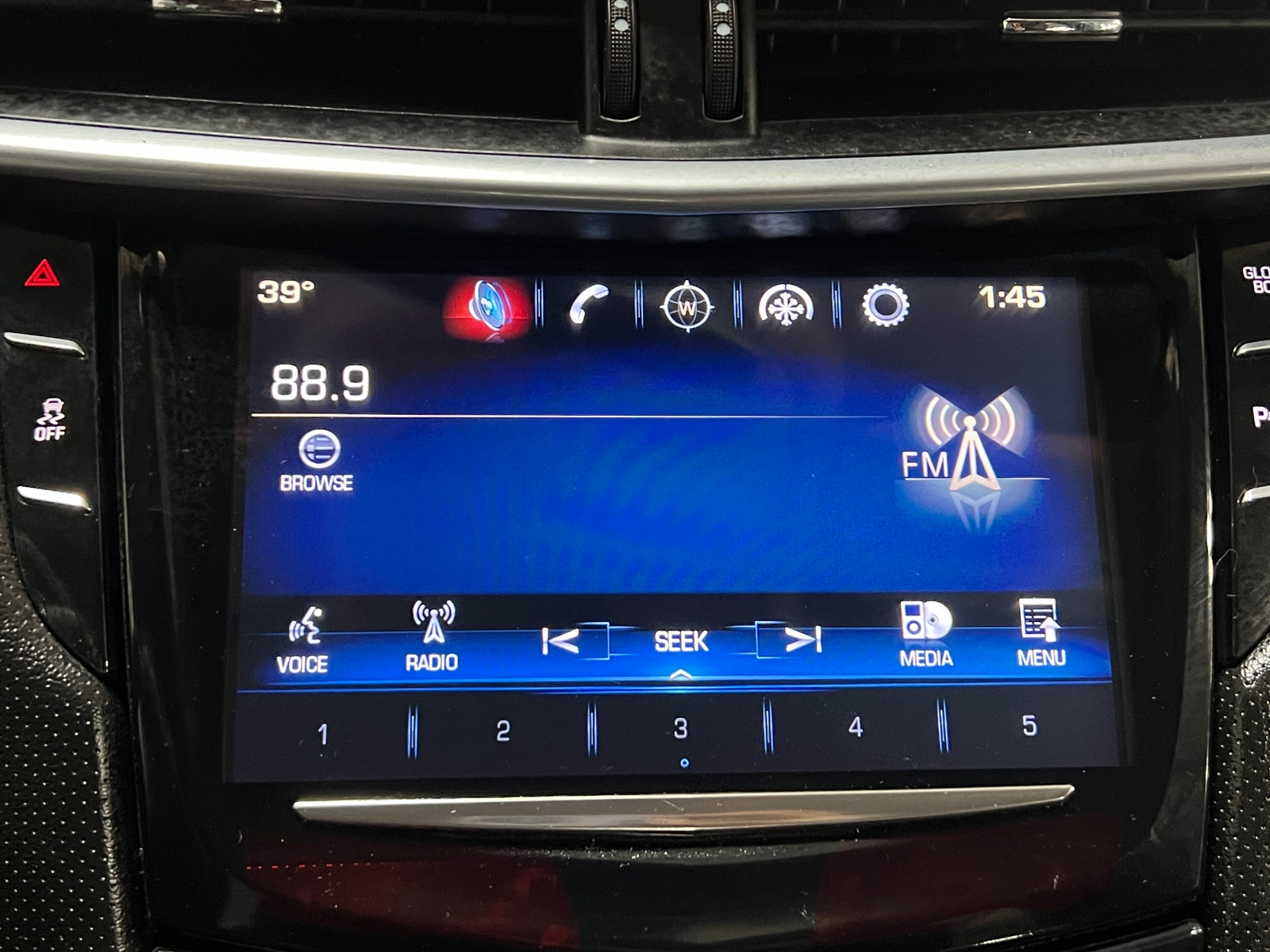 Thumbnail: 2013 Cadillac XTS - 3