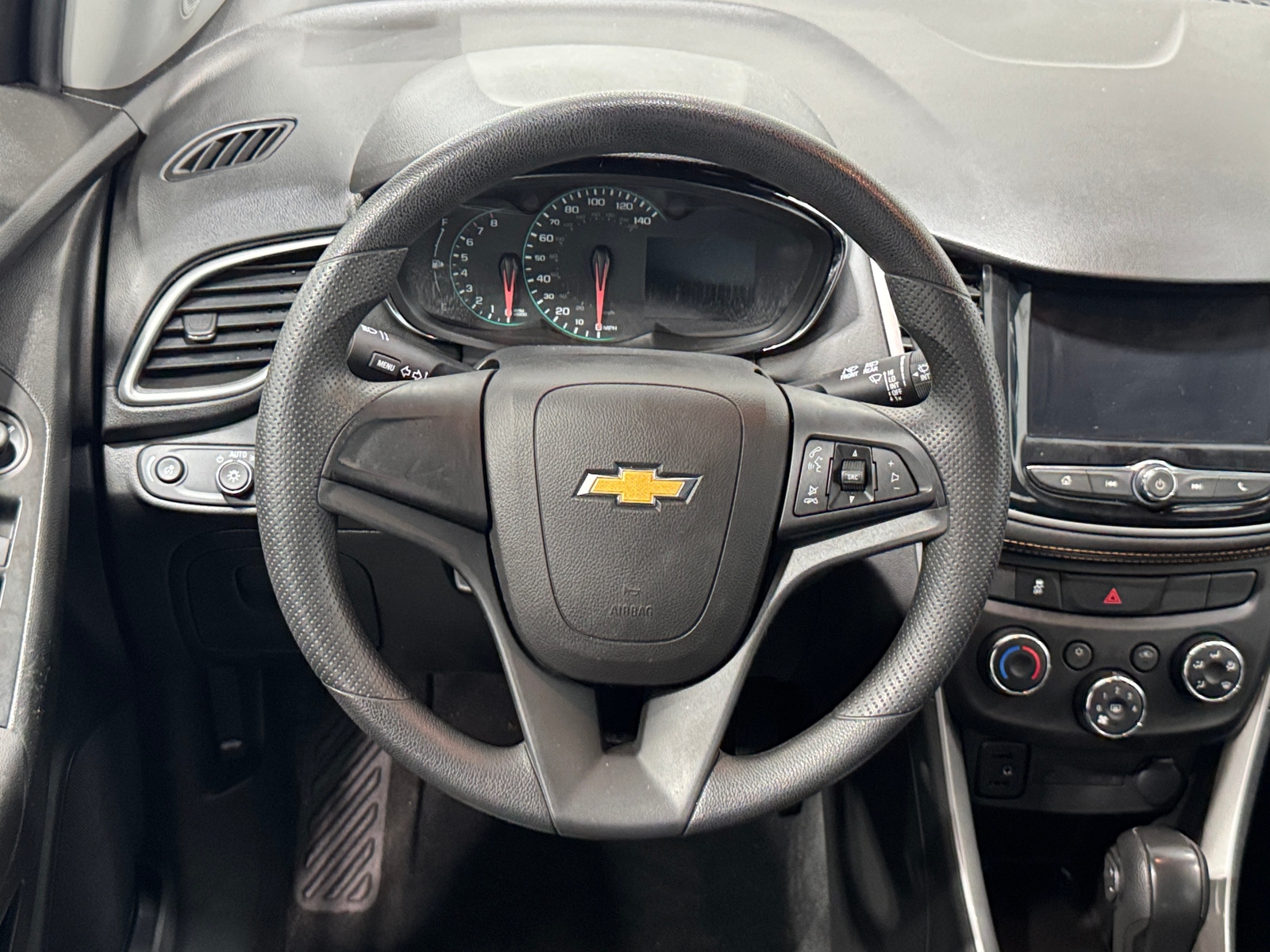 Thumbnail: 2020 Chevrolet Trax - 5