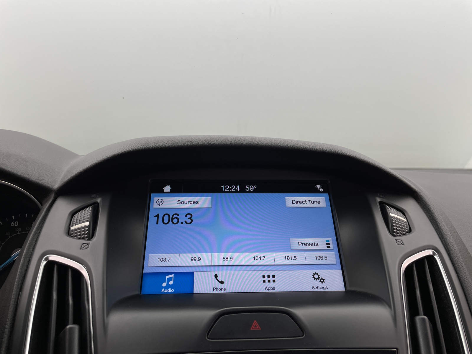 Thumbnail: 2017 Ford Focus - 3