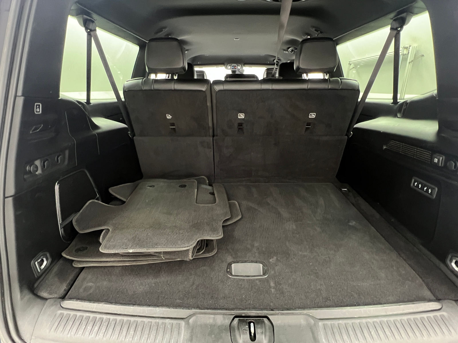 Thumbnail: 2024 Jeep Wagoneer - 6