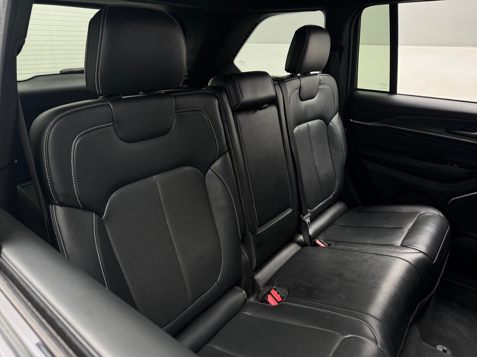 Thumbnail: 2023 Jeep Grand Cherokee - 5