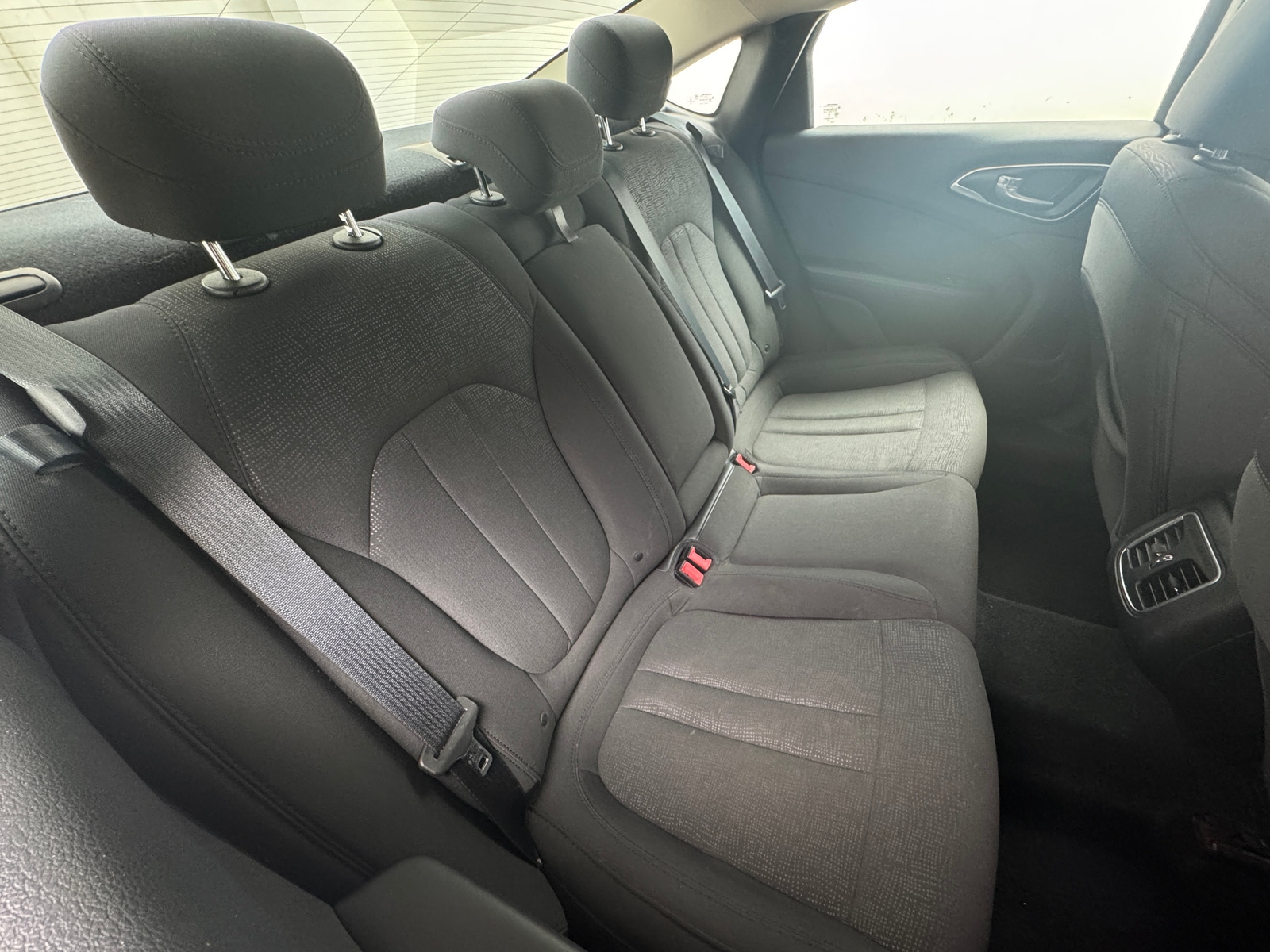 Thumbnail: 2016 Chrysler 200 - 6