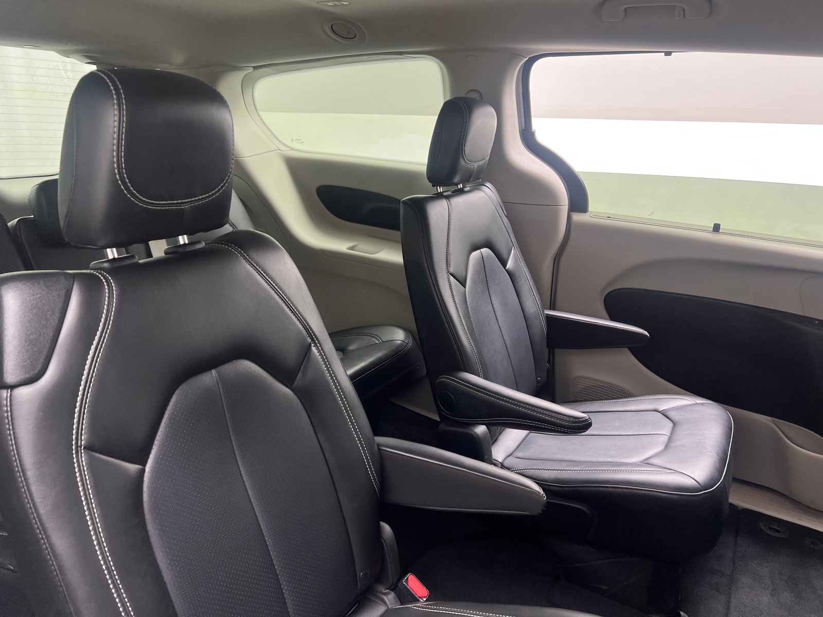 Thumbnail: 2024 Chrysler Pacifica - 5