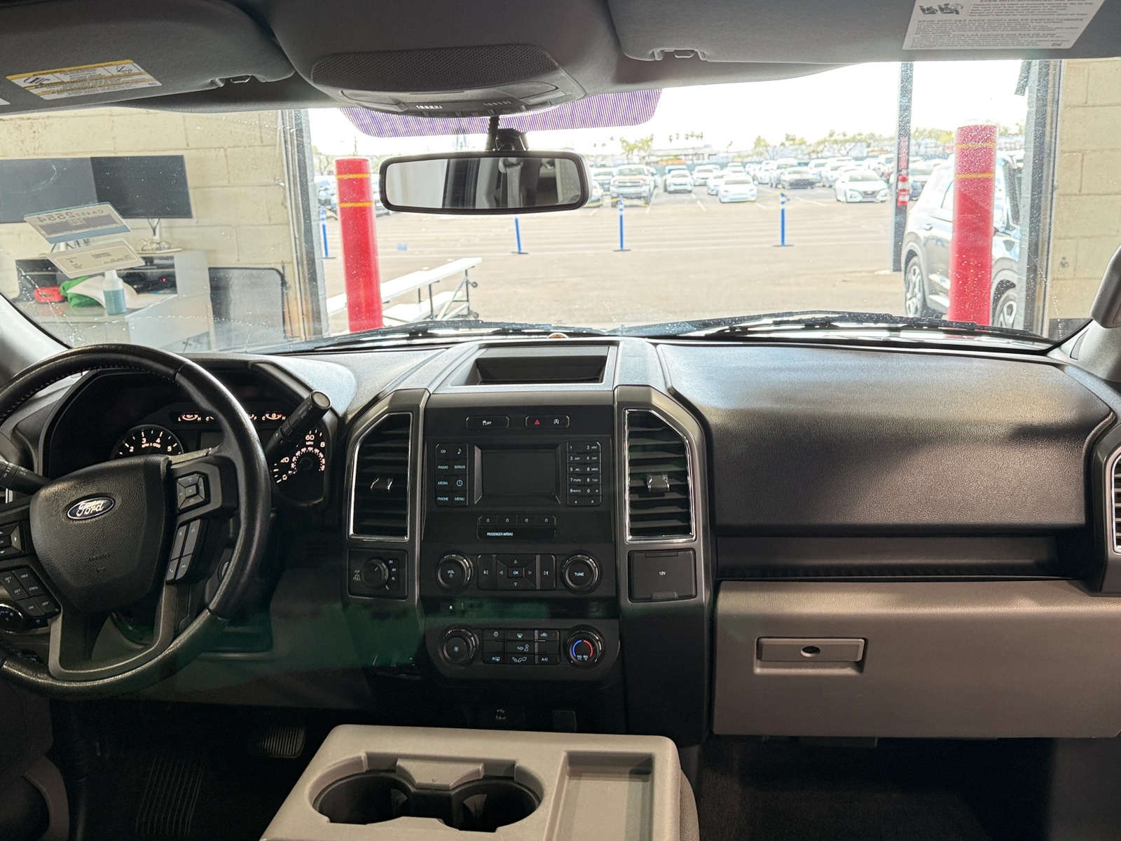 Thumbnail: 2017 Ford Econoline - 3