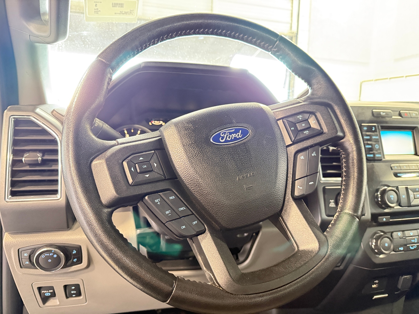 Thumbnail: 2017 Ford Econoline - 5