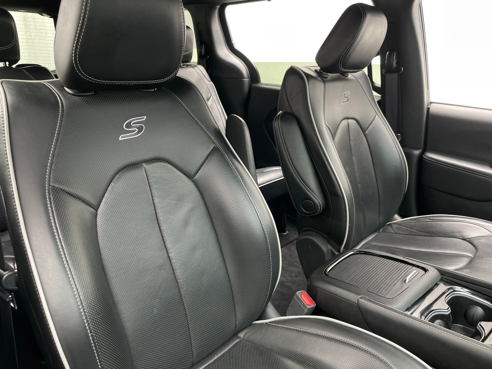 Thumbnail: 2025 Chrysler Pacifica - 2