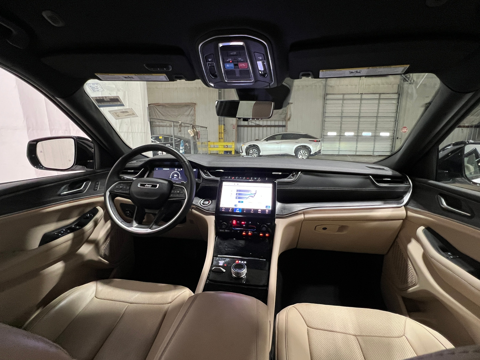 Thumbnail: 2023 Jeep Grand Cherokee - 2