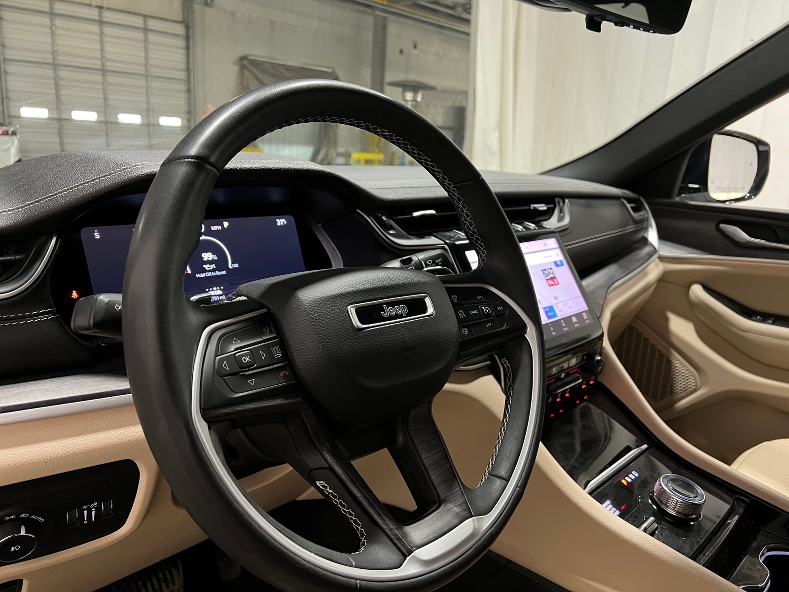 Thumbnail: 2023 Jeep Grand Cherokee - 4