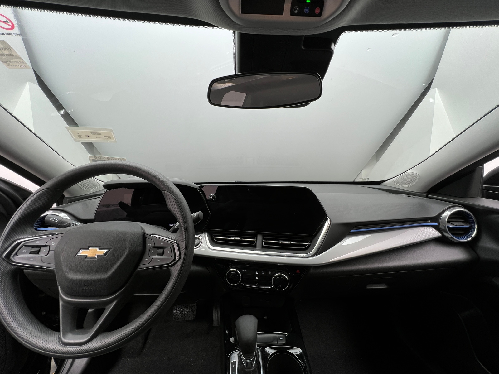 Thumbnail: 2025 Chevrolet Trax - 3