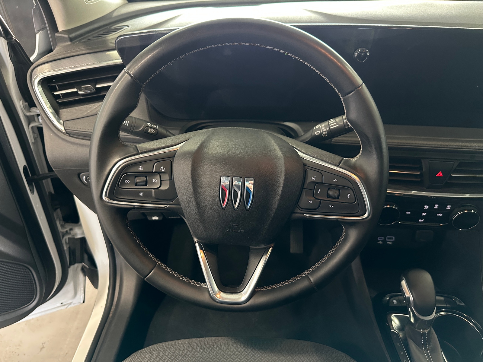 Thumbnail: 2025 Buick Encore GX - 5