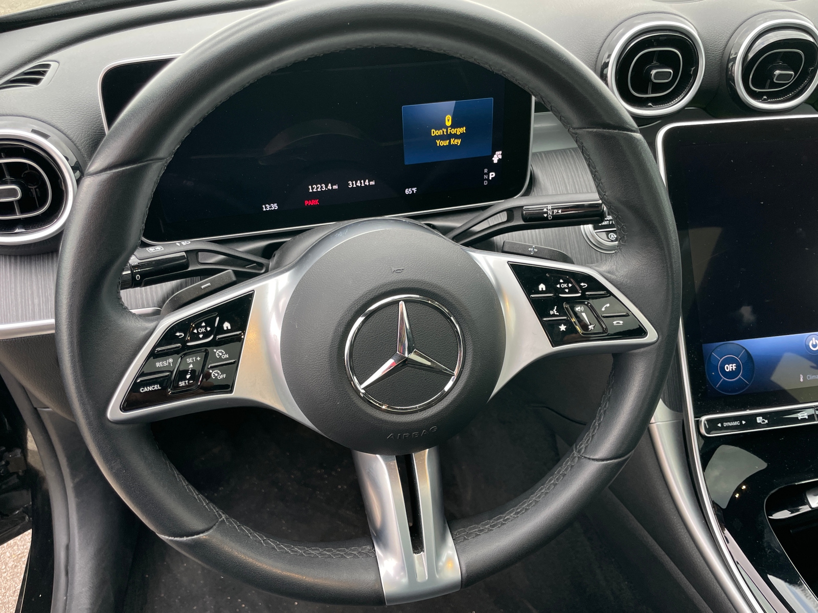 Thumbnail: 2025 Mercedes-Benz C-Class - 4