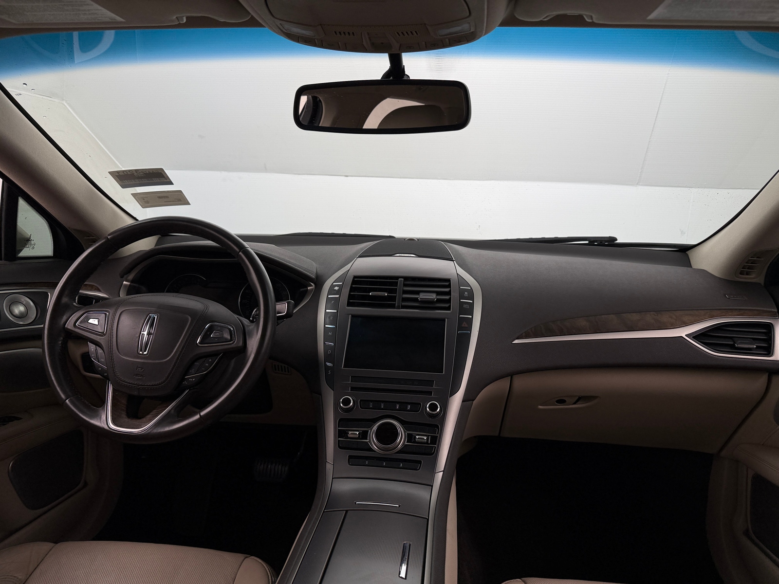 Thumbnail: 2017 Lincoln MKZ - 2