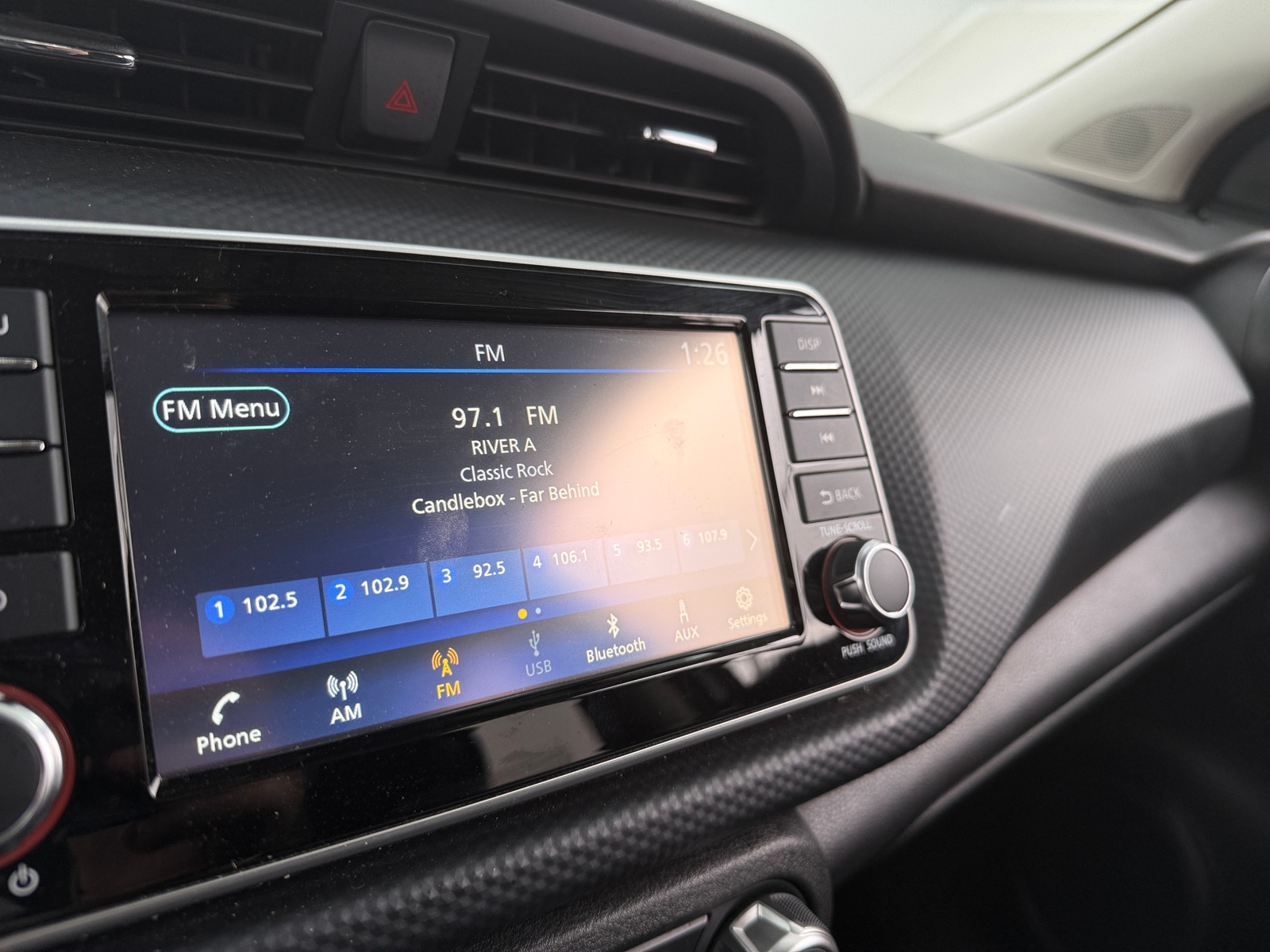 Thumbnail: 2023 Nissan Kicks - 4