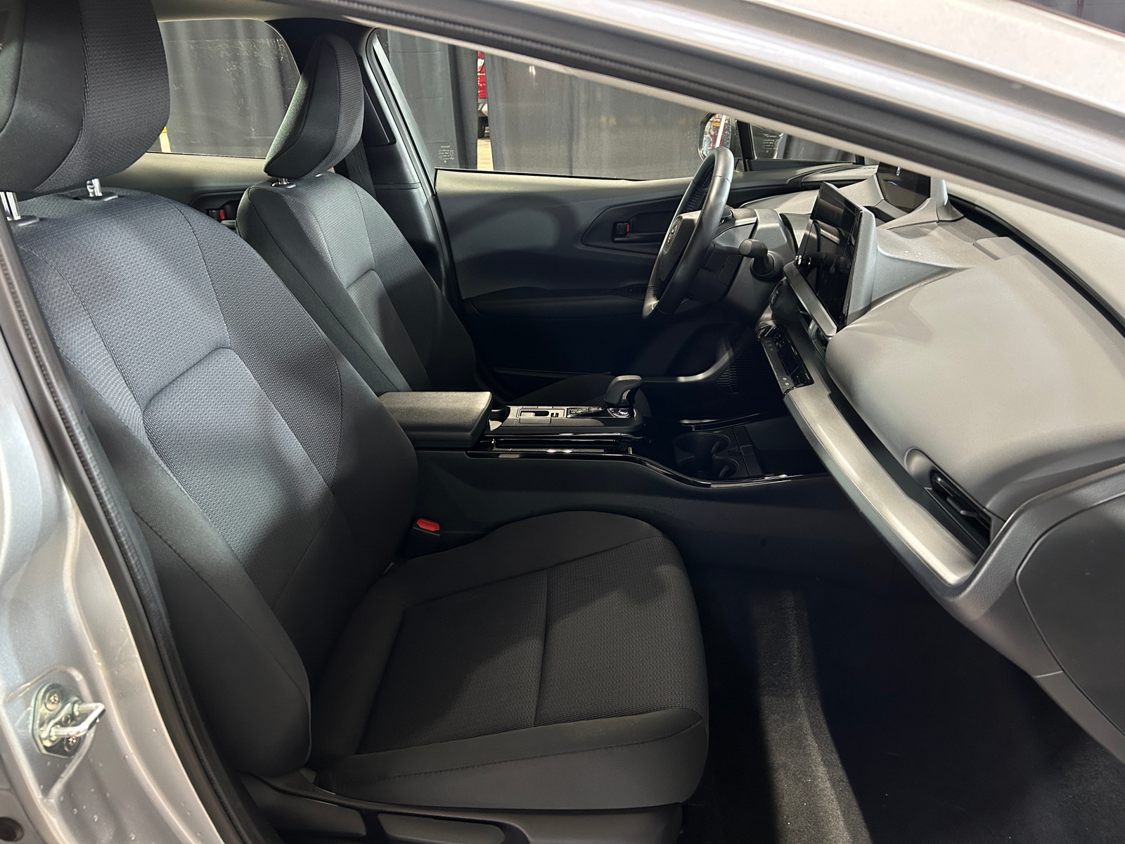 Thumbnail: 2025 Toyota Prius - 2