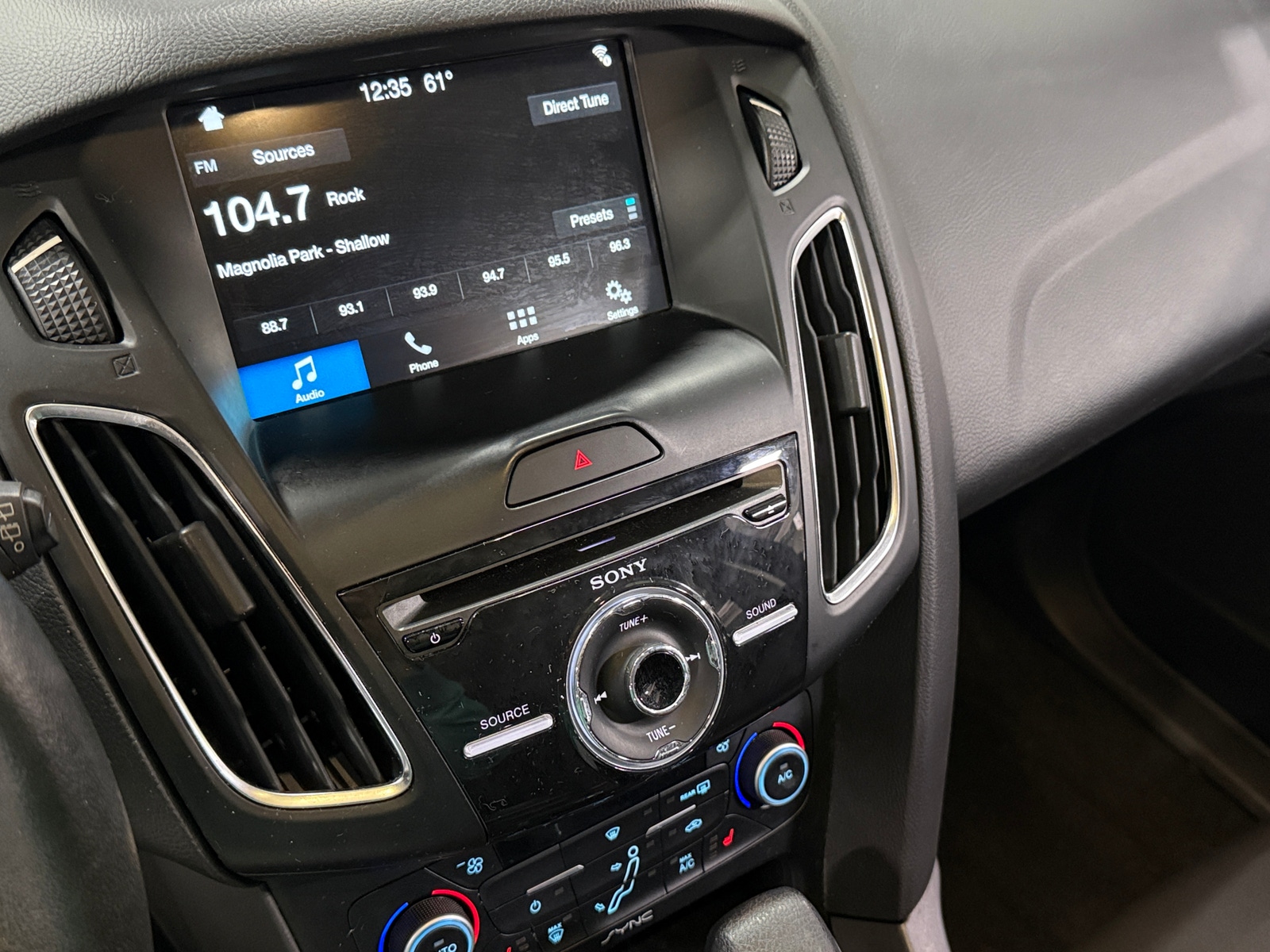 Thumbnail: 2018 Ford Focus - 4