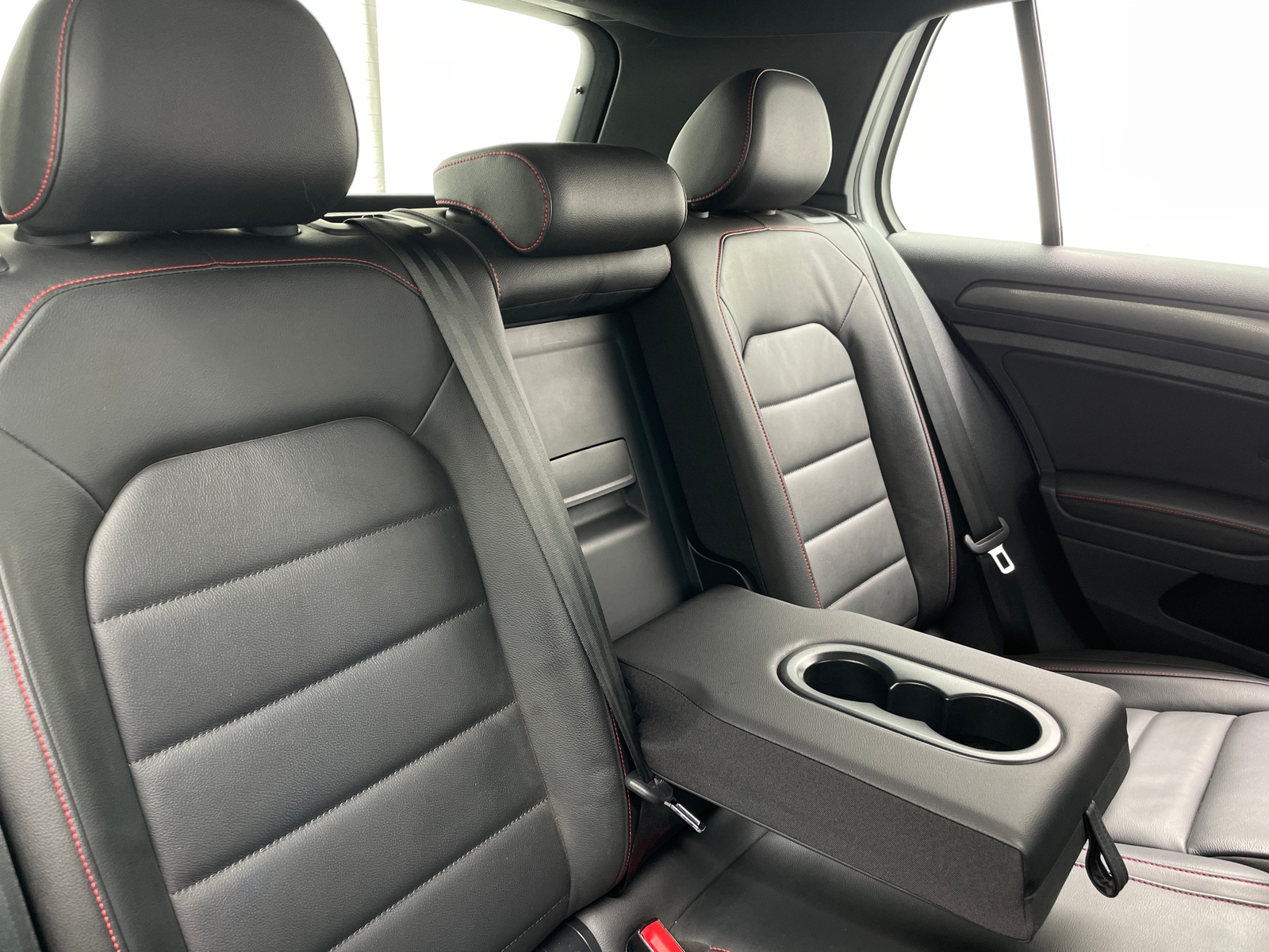 Thumbnail: 2019 Volkswagen Golf - 5