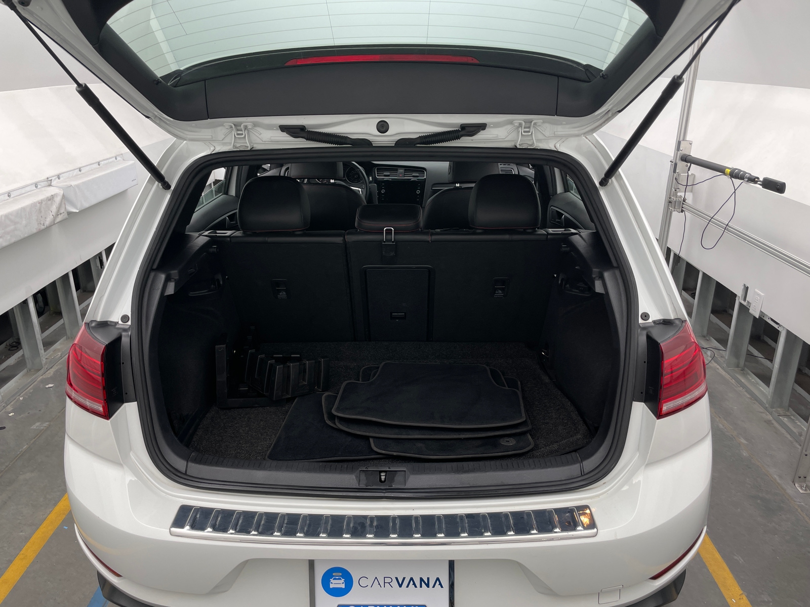 Thumbnail: 2019 Volkswagen Golf - 6