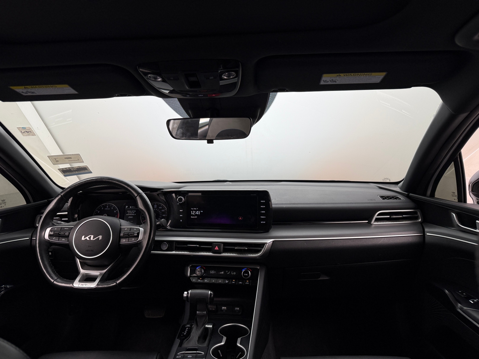 Thumbnail: 2023 Kia K5 - 2