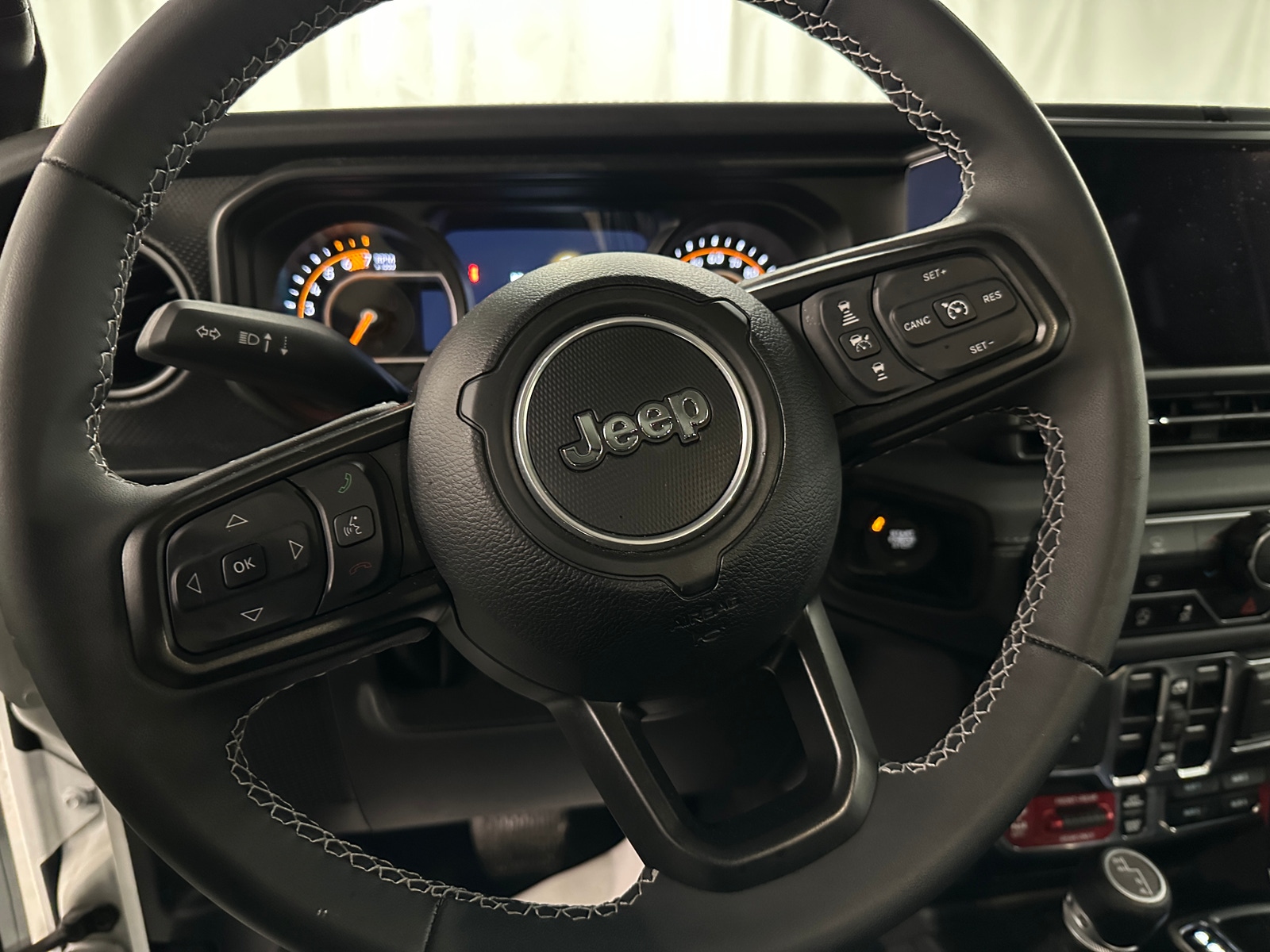 Thumbnail: 2025 Jeep Wrangler - 5