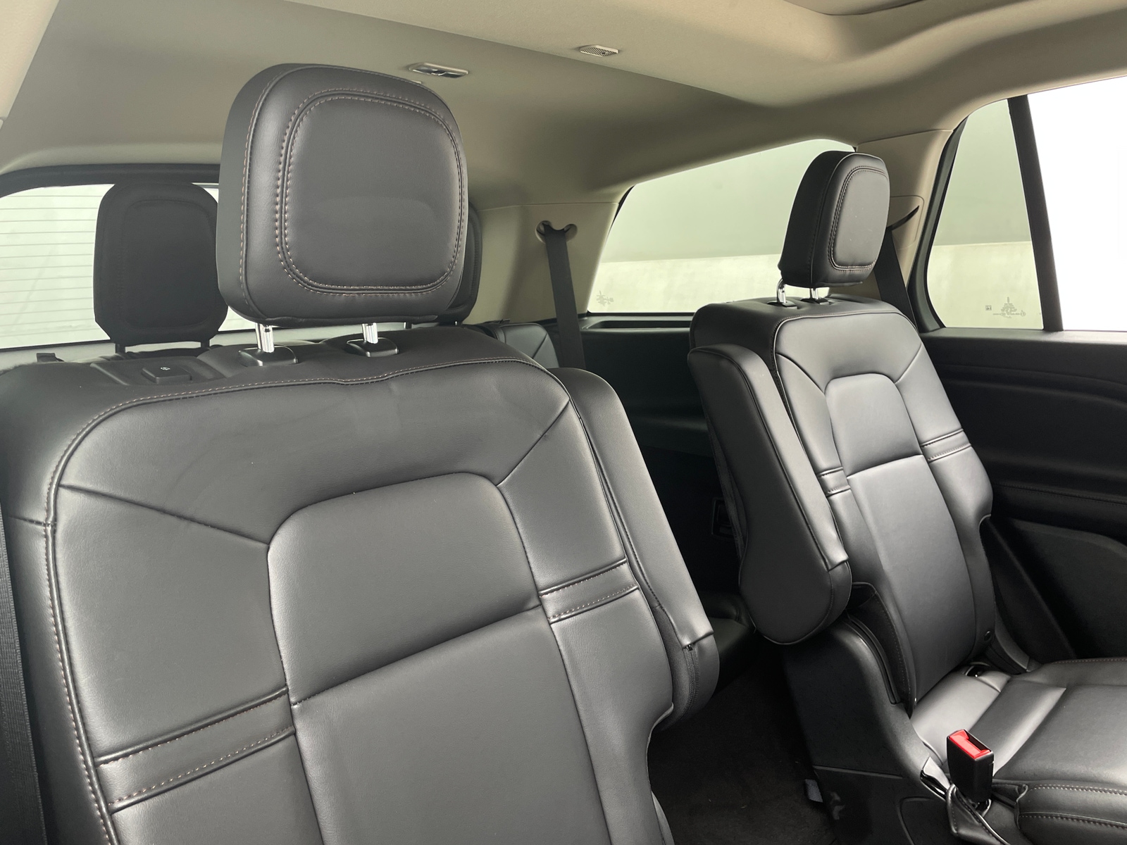 Thumbnail: 2023 Lincoln Aviator - 5