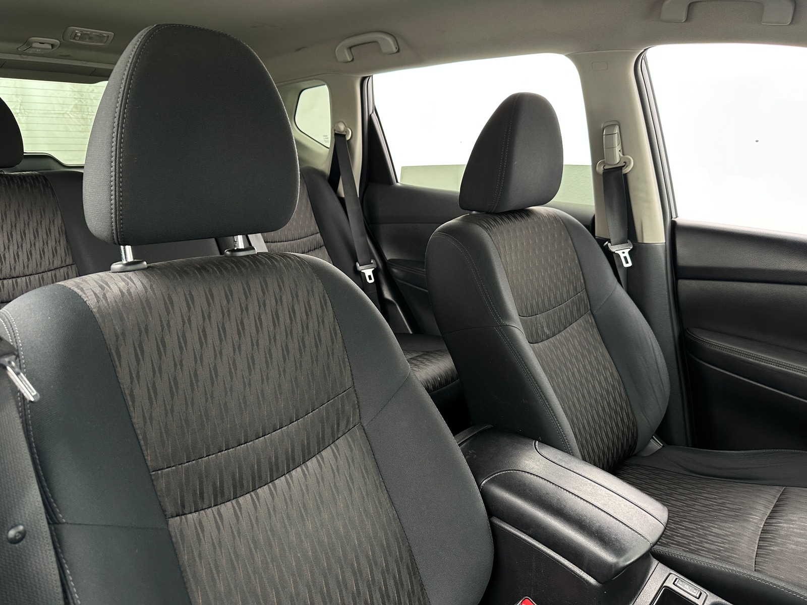 Thumbnail: 2018 Nissan Rogue - 2