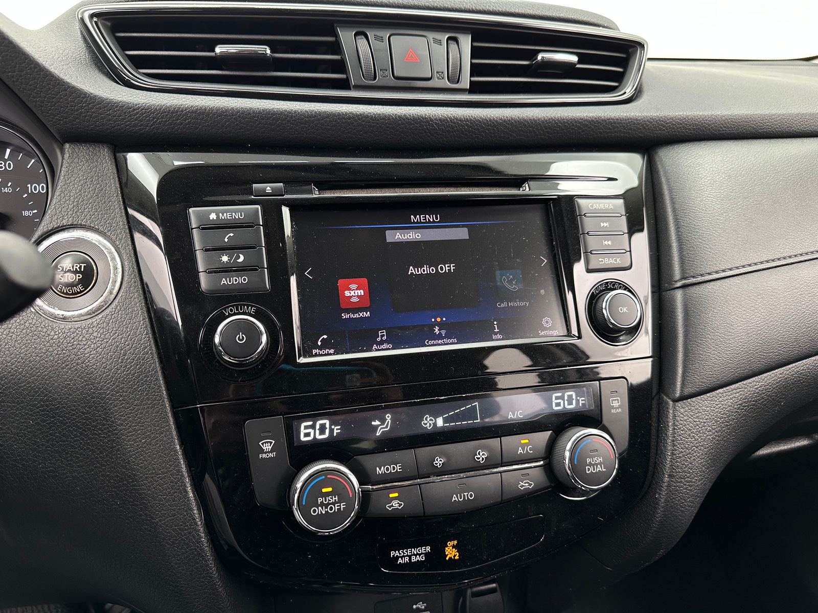 Thumbnail: 2018 Nissan Rogue - 4