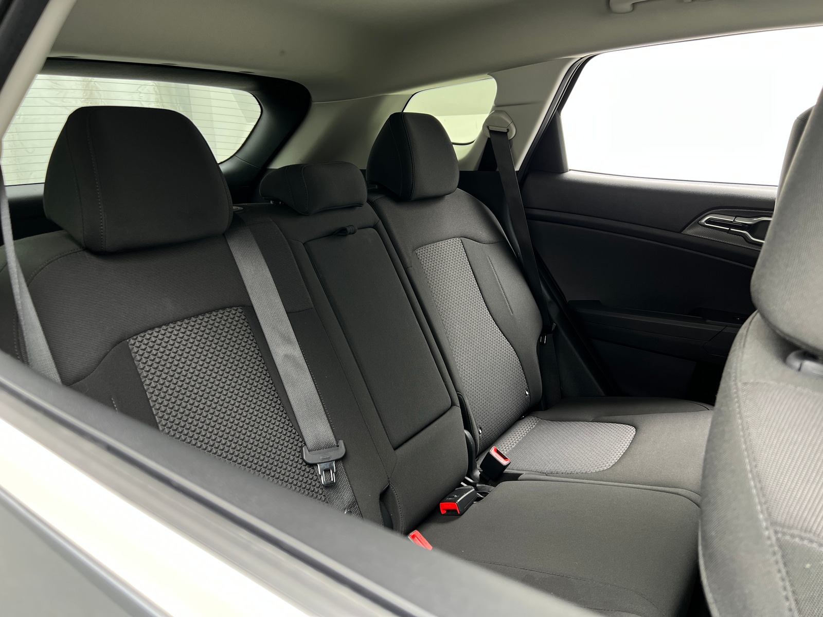 Thumbnail: 2025 Kia Sportage - 6