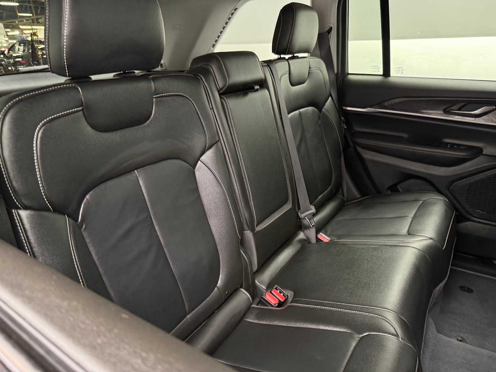 Thumbnail: 2023 Jeep Grand Cherokee - 5