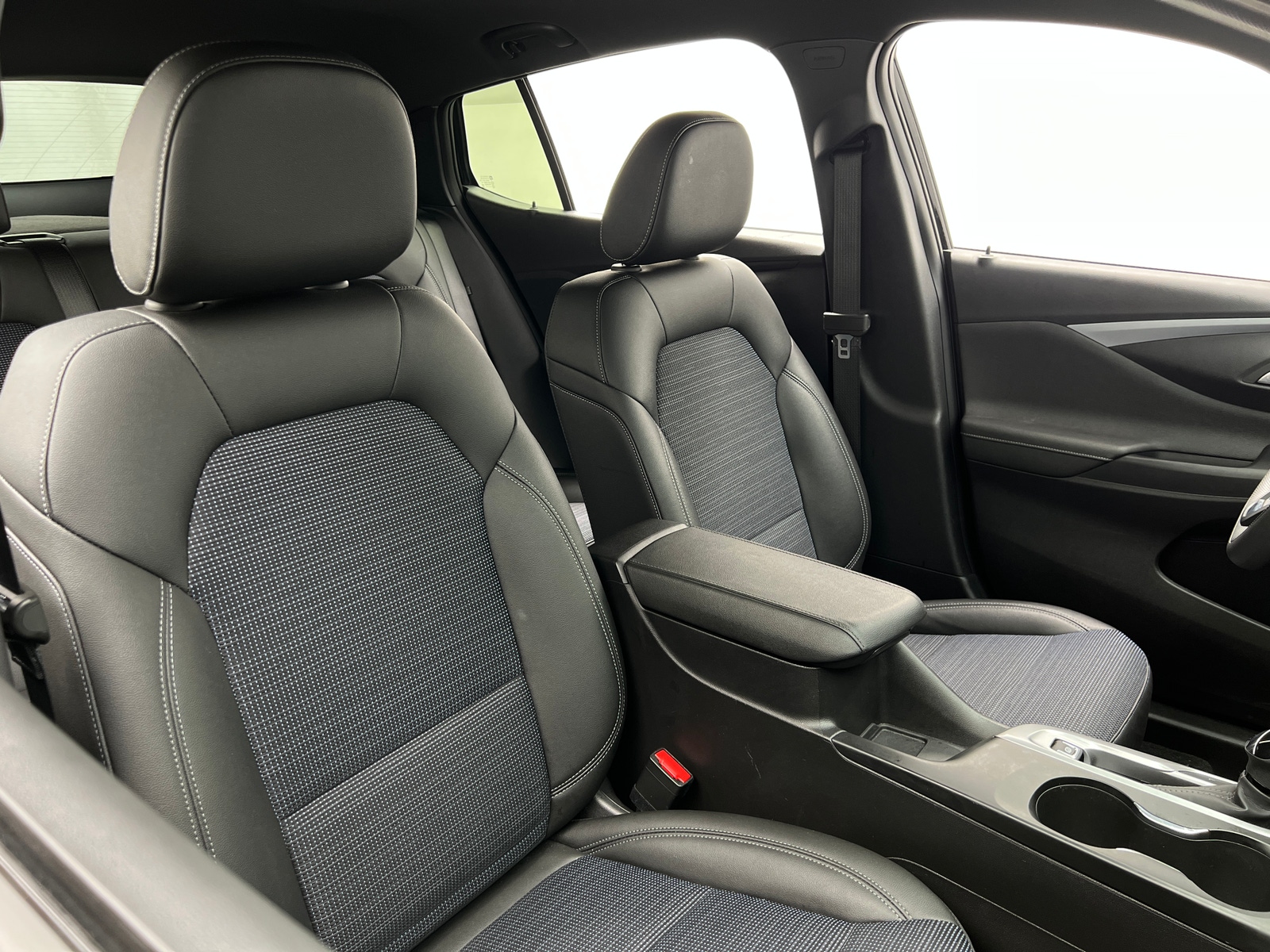 Thumbnail: 2025 Buick Envista - 2