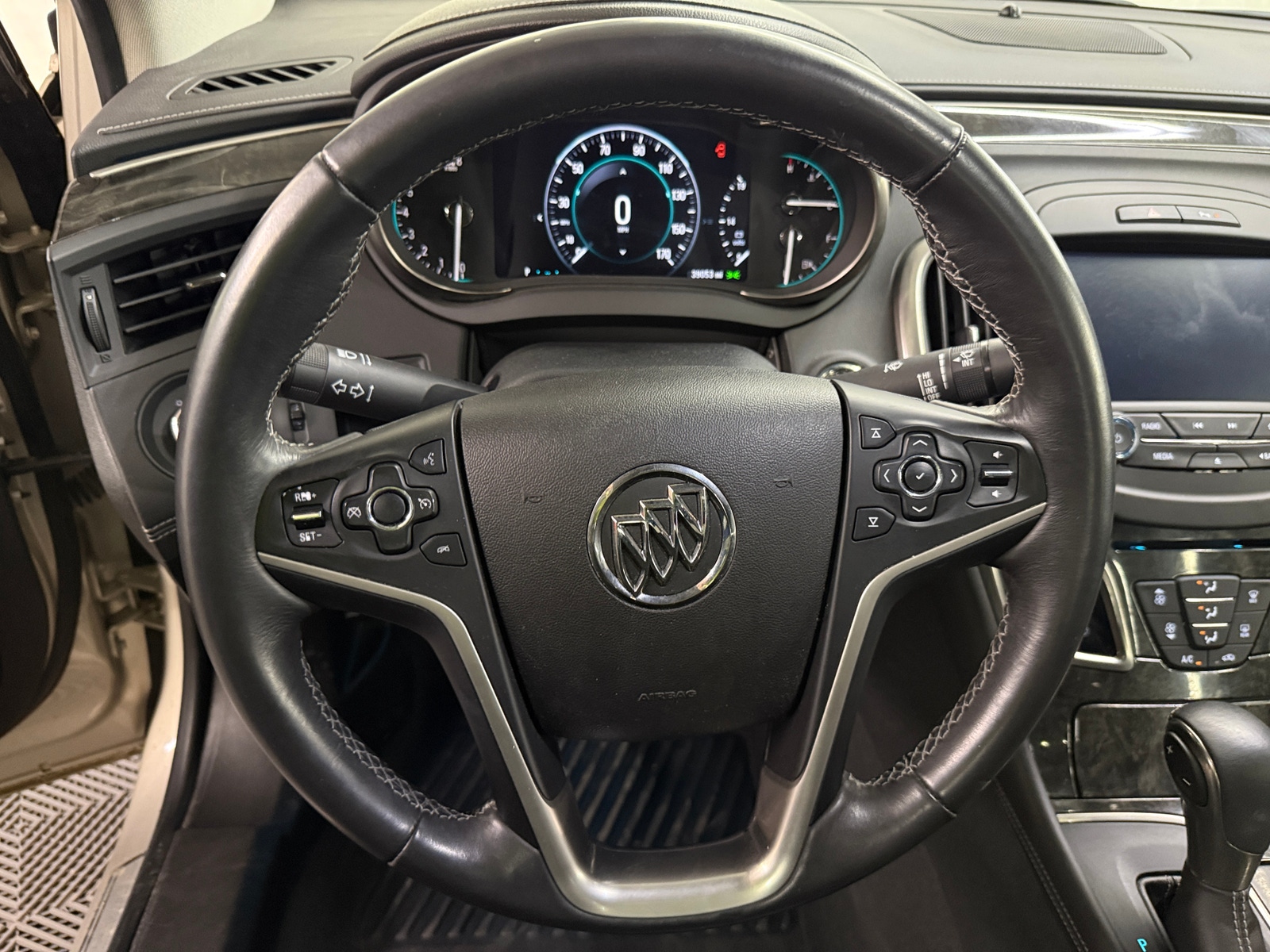 Thumbnail: 2014 Buick LaCrosse - 4