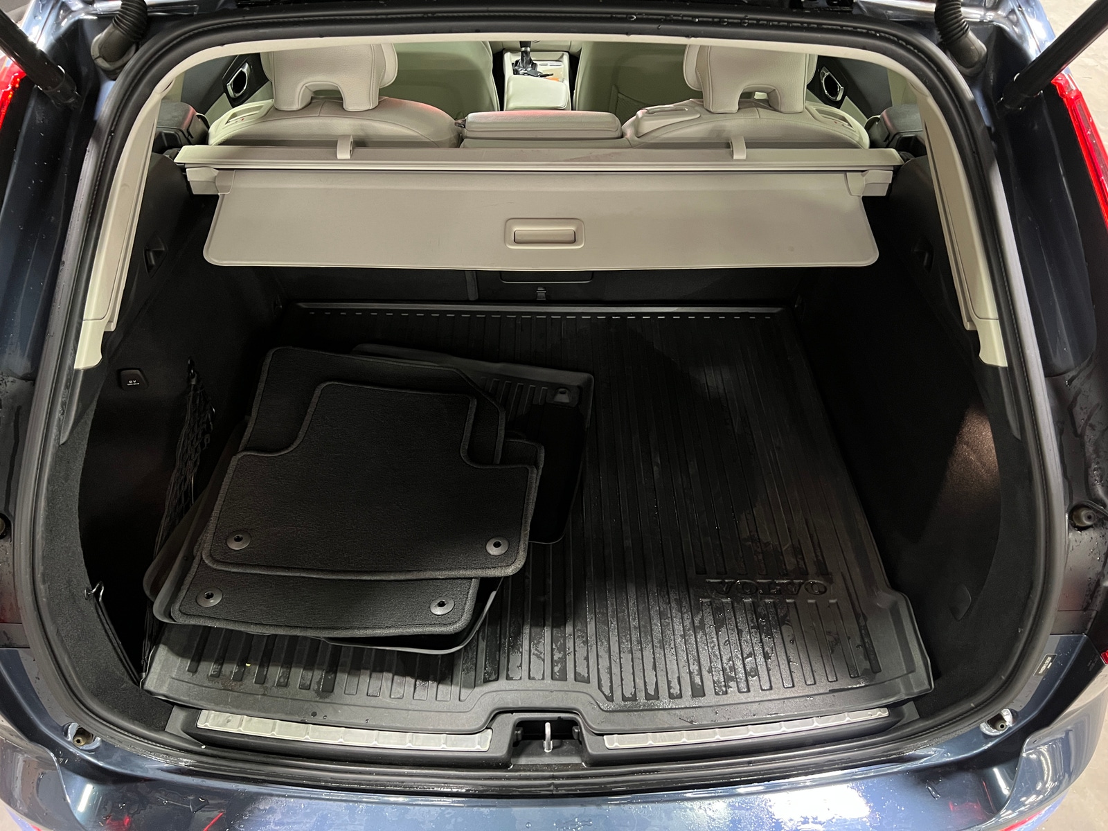 Thumbnail: 2020 Volvo XC60 - 6