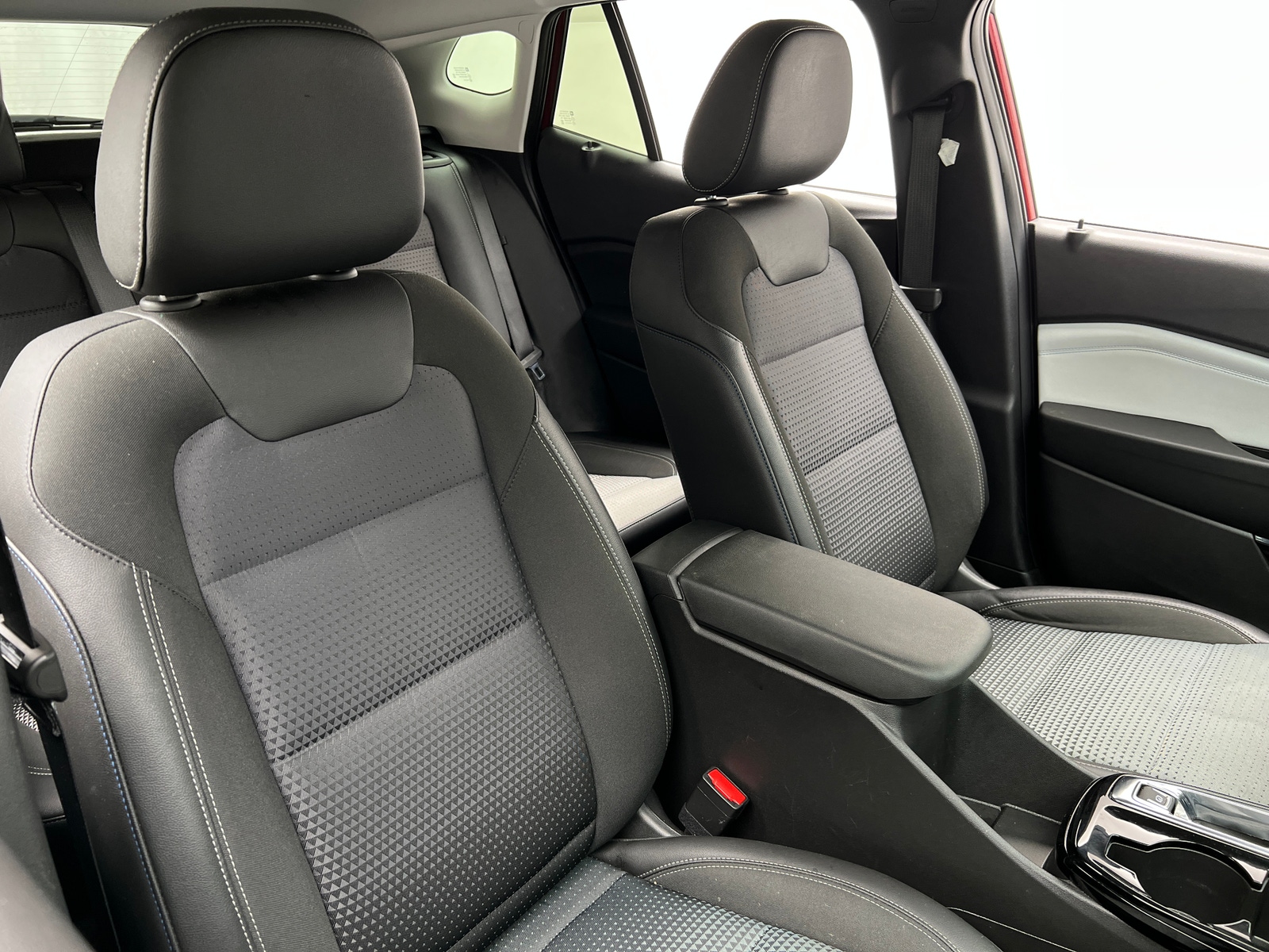 Thumbnail: 2025 Chevrolet Trax - 2