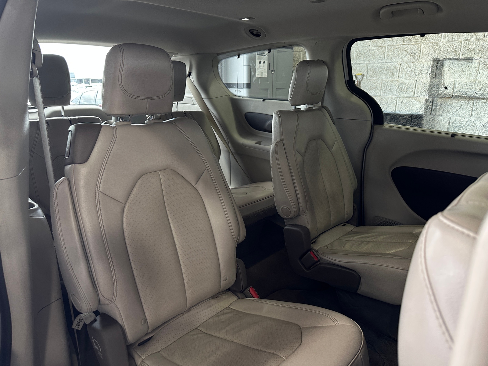 Thumbnail: 2020 Chrysler Pacifica - 5