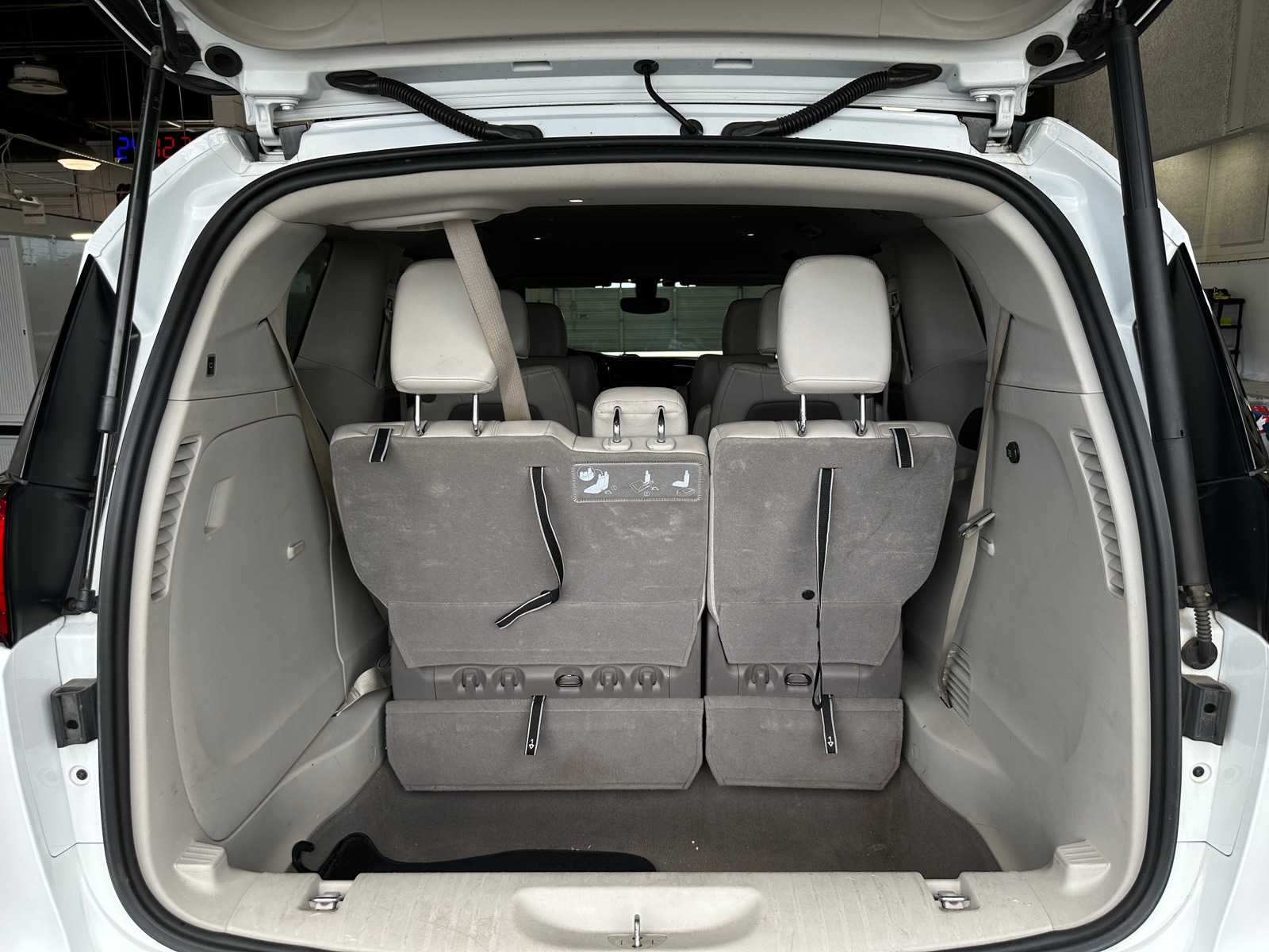 Thumbnail: 2020 Chrysler Pacifica - 6