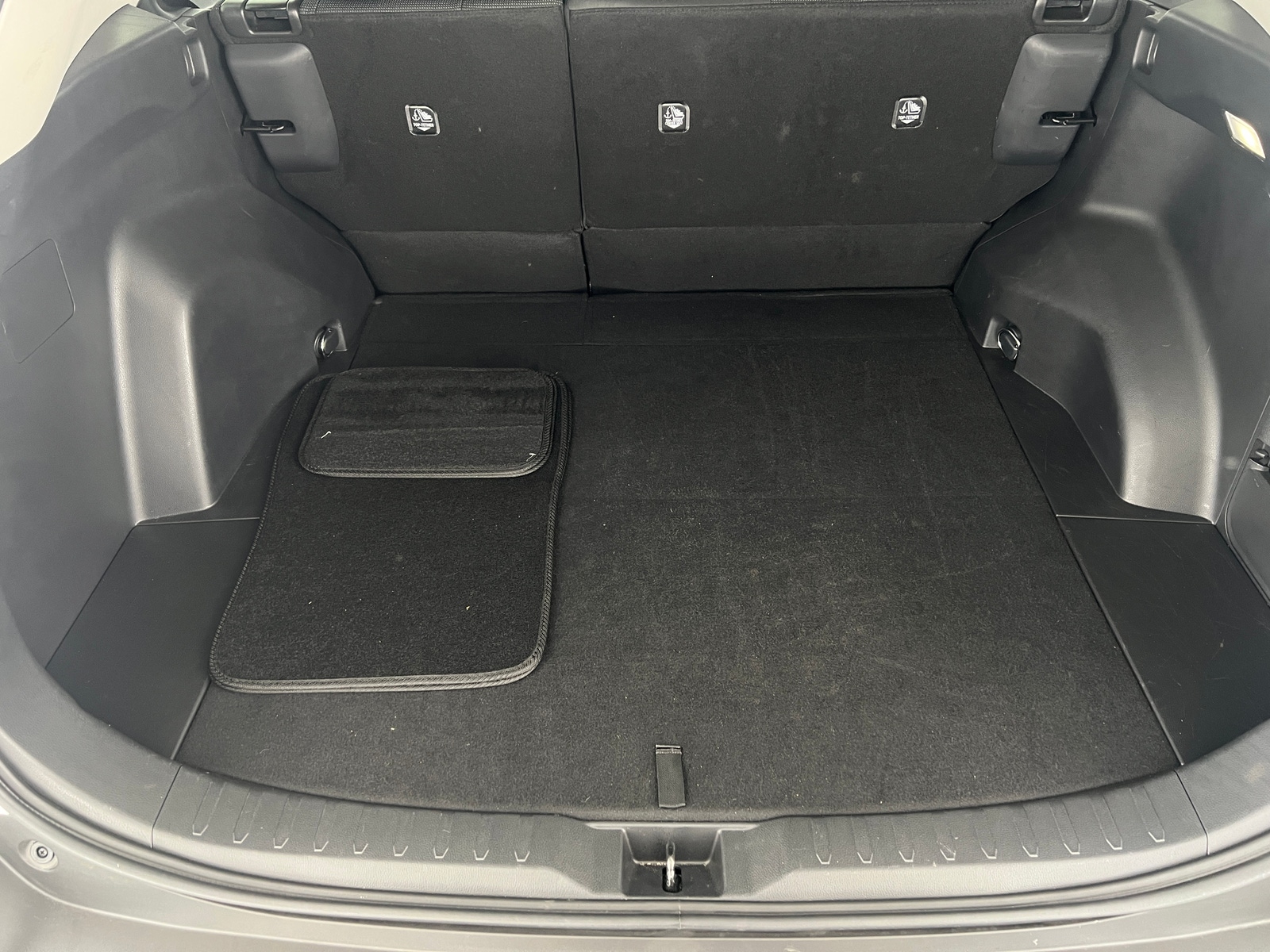 Thumbnail: 2025 Toyota RAV4 - 7