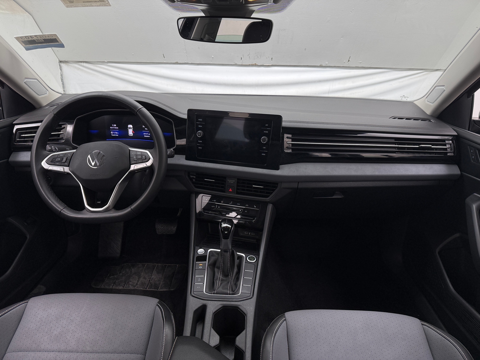 Thumbnail: 2025 Volkswagen Jetta - 2