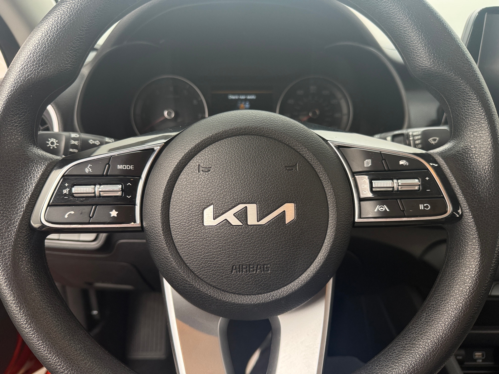 Thumbnail: 2022 Kia Forte - 5