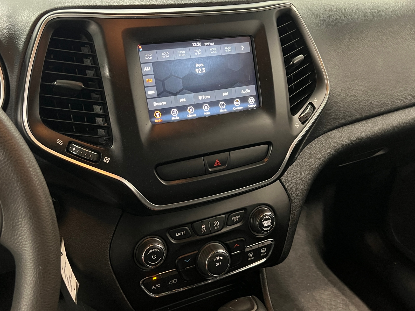 Thumbnail: 2020 Jeep Cherokee - 4