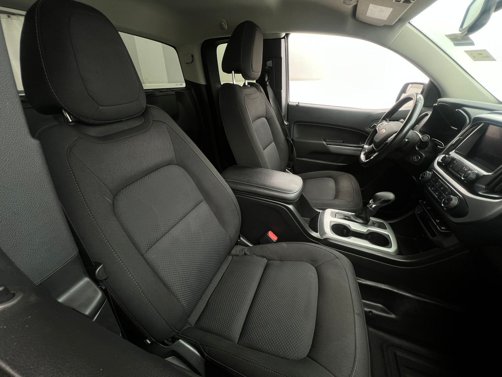 Thumbnail: 2022 Chevrolet Colorado - 2