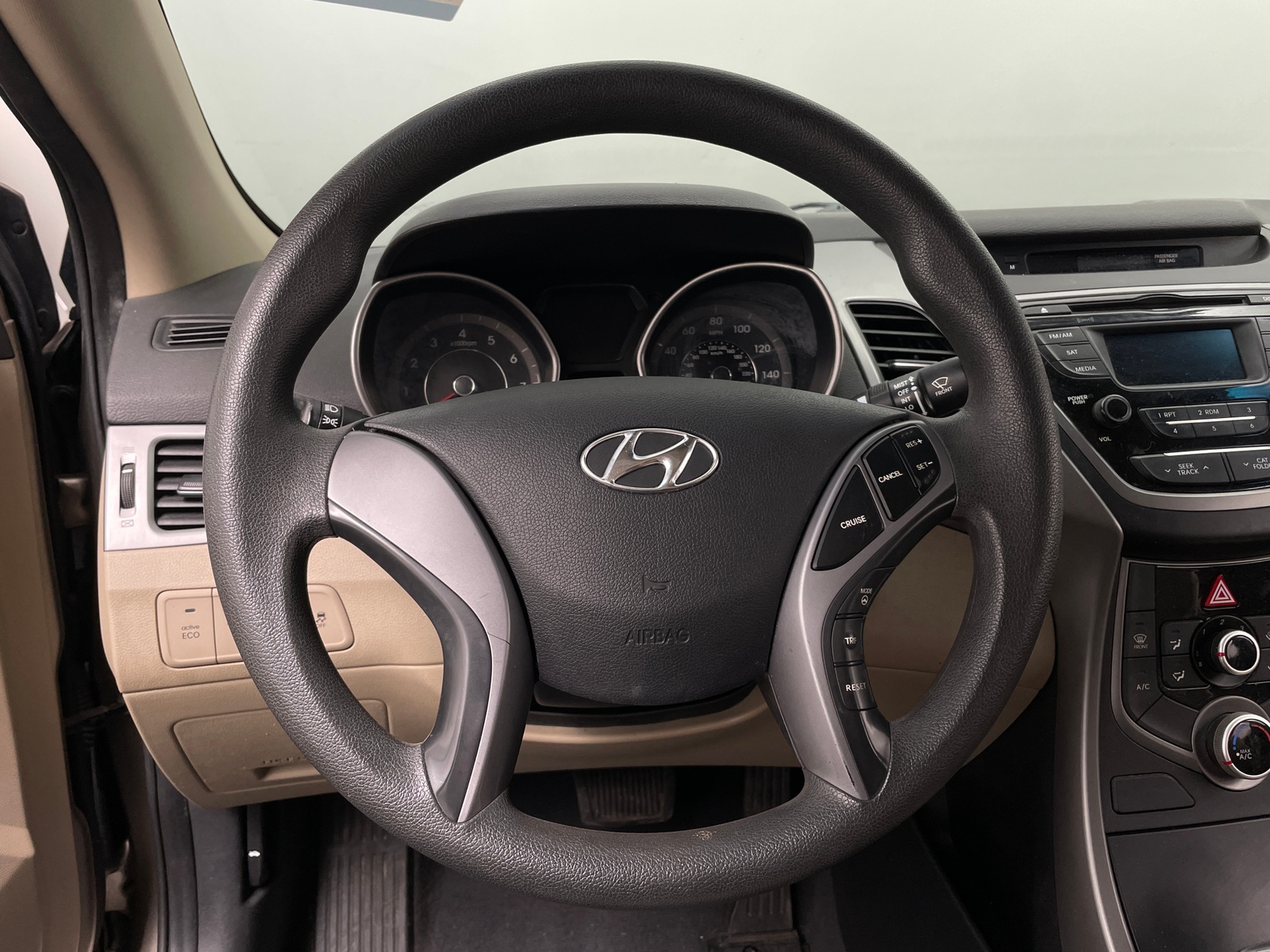 Thumbnail: 2015 Hyundai Elantra - 5