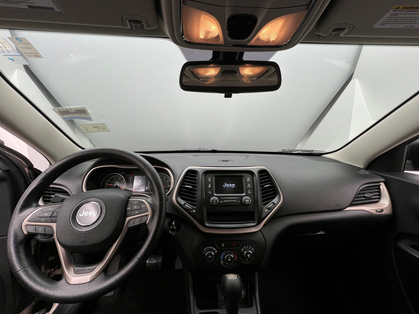 Thumbnail: 2015 Jeep Cherokee - 3