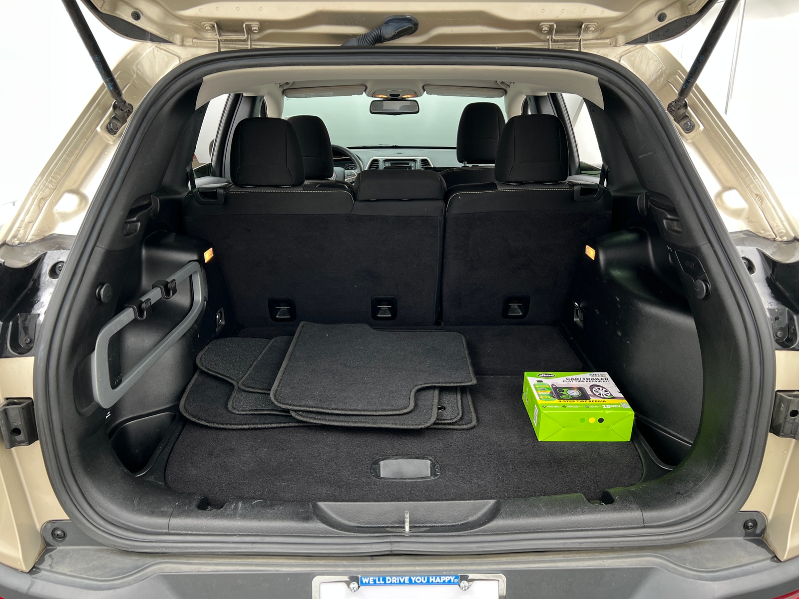 Thumbnail: 2015 Jeep Cherokee - 7