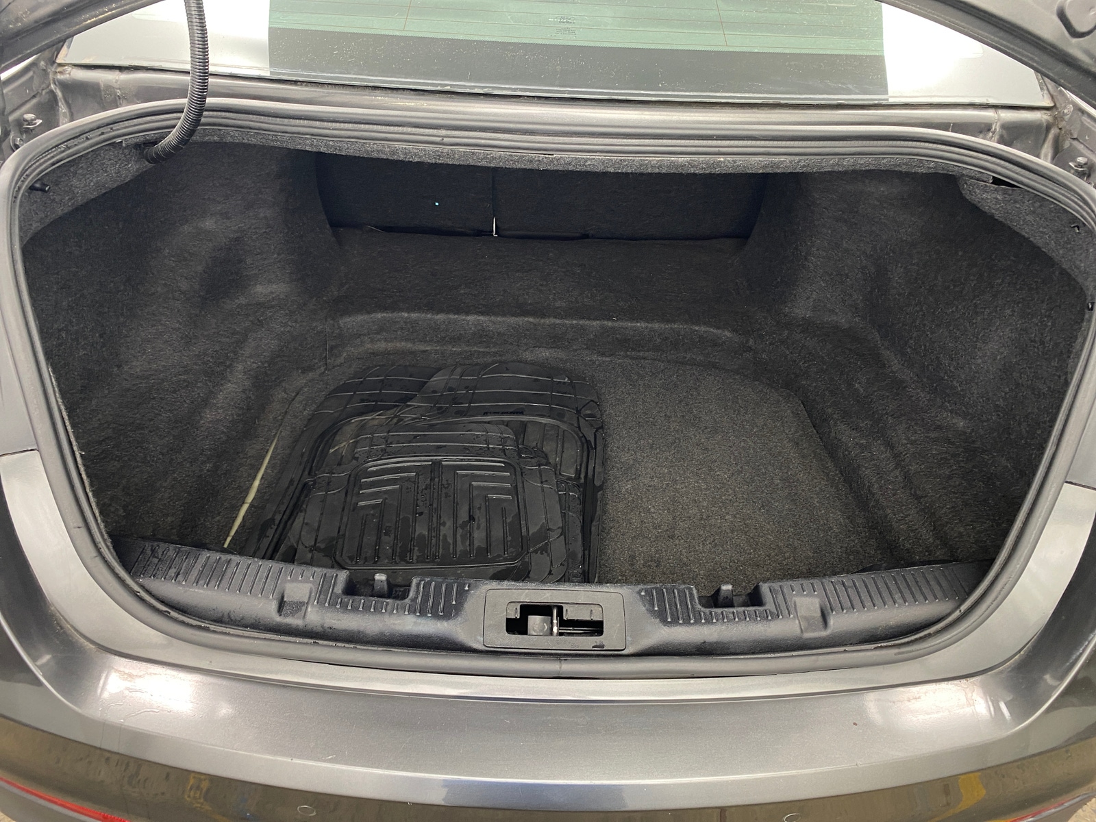 Thumbnail: 2019 Ford Taurus - 6