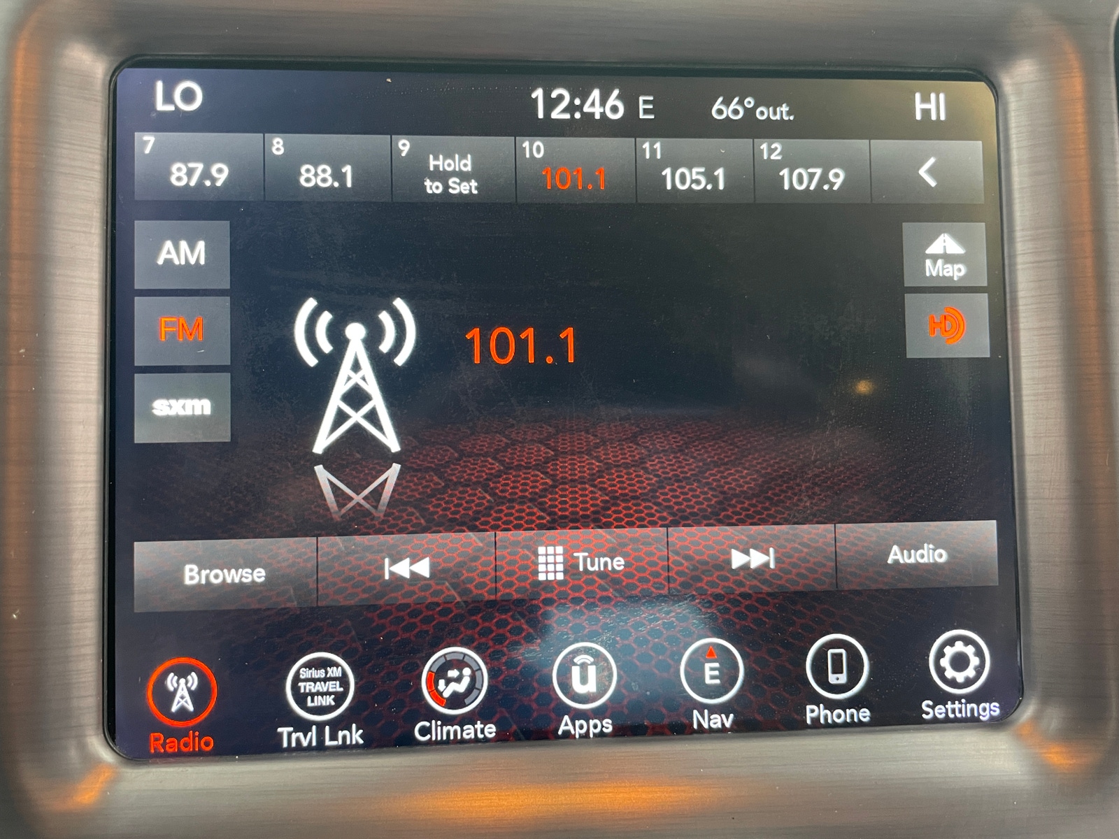 Thumbnail: 2017 Dodge Challenger - 3