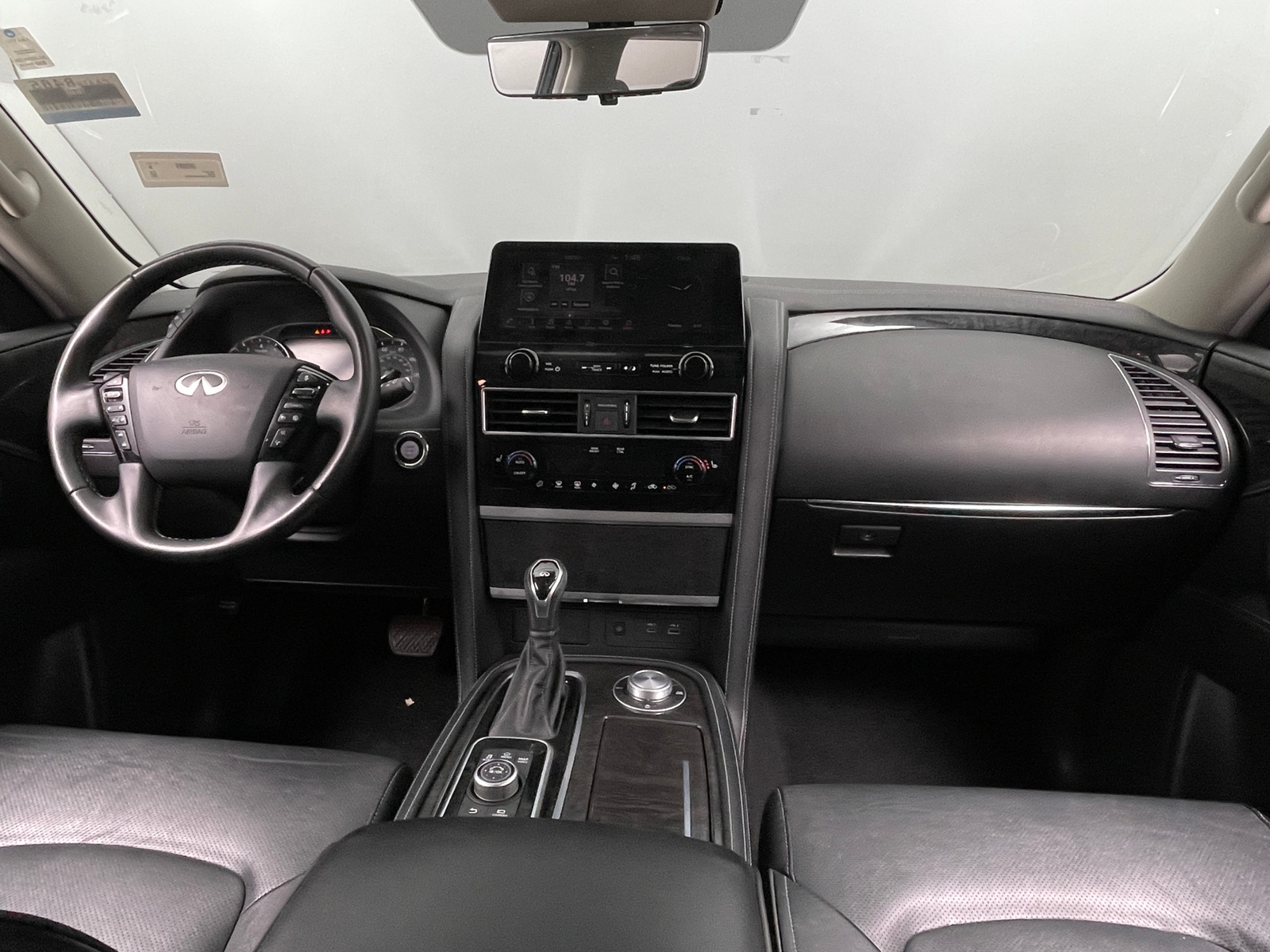 Thumbnail: 2024 INFINITI QX80 - 2