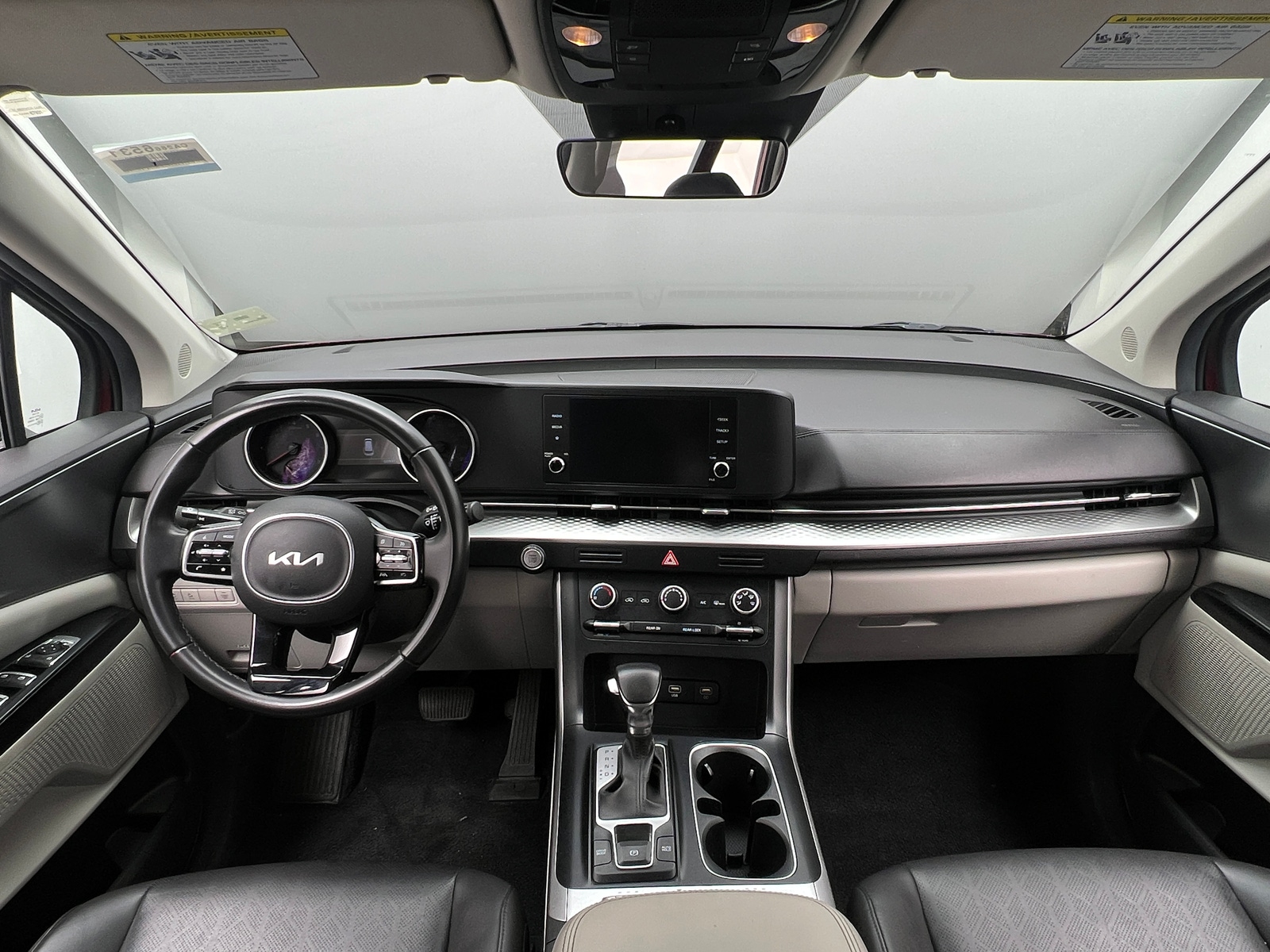 Thumbnail: 2023 Kia Carnival - 2