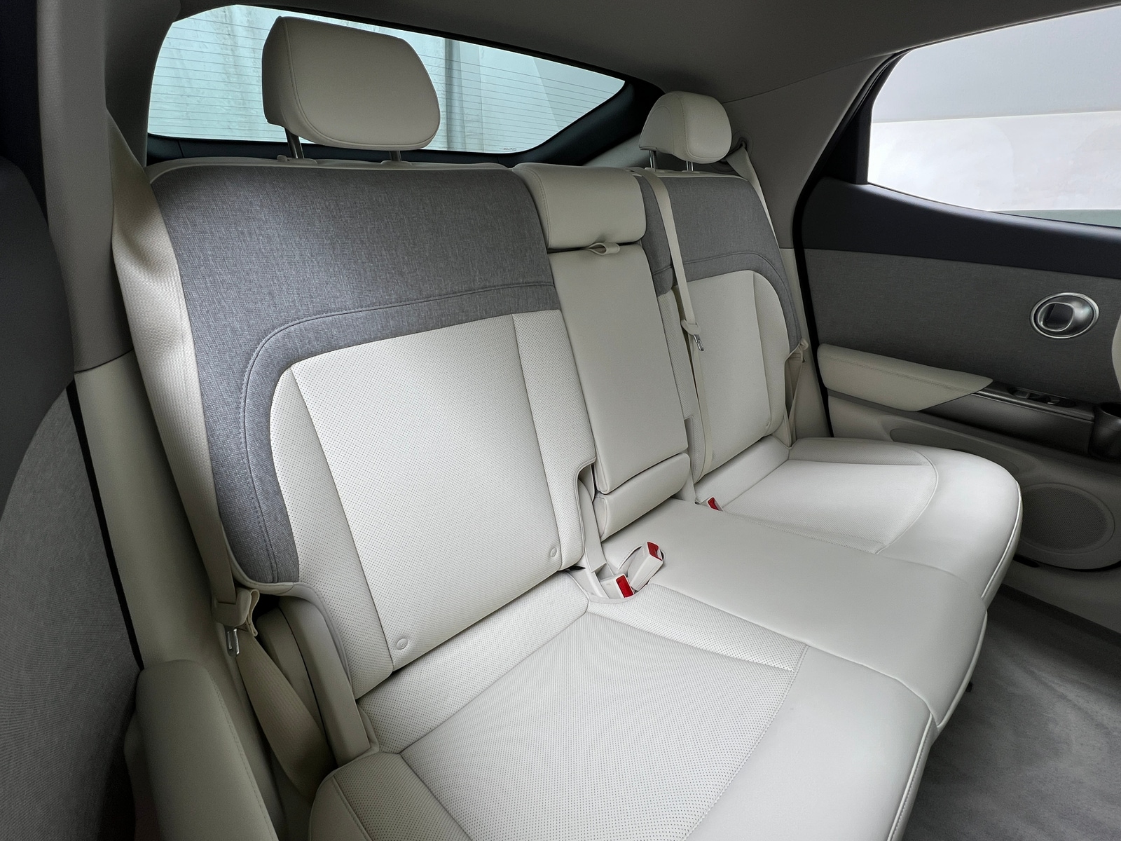 Thumbnail: 2025 Genesis GV60 - 5