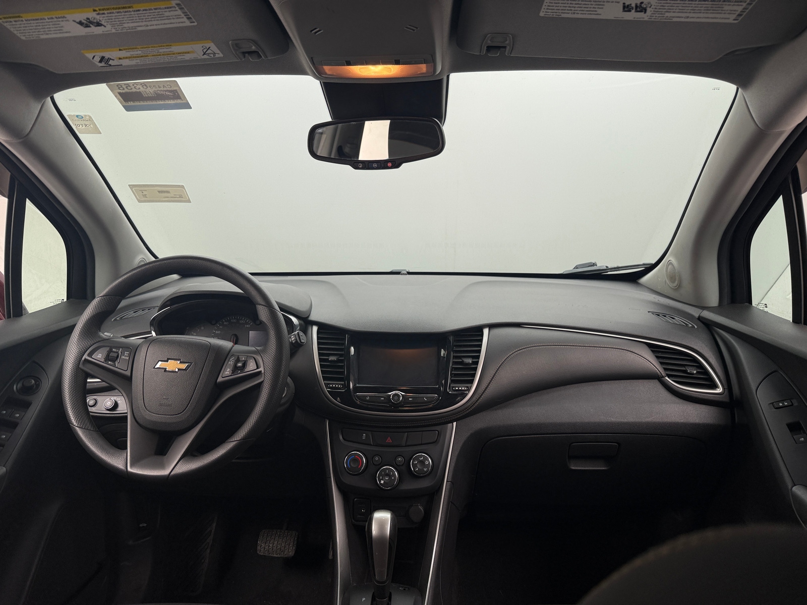 Thumbnail: 2017 Chevrolet Trax - 3