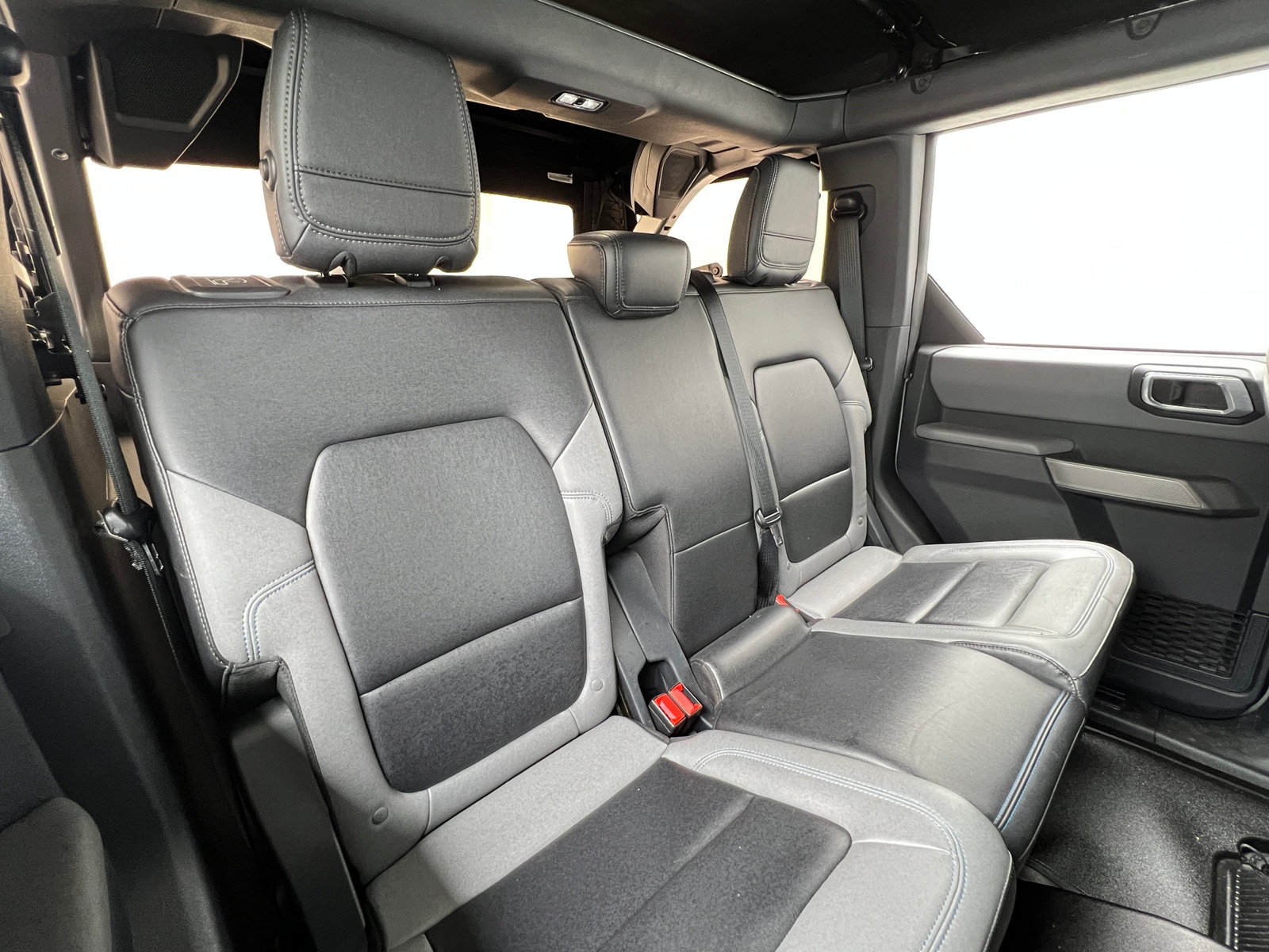 Thumbnail: 2021 Ford Bronco - 5